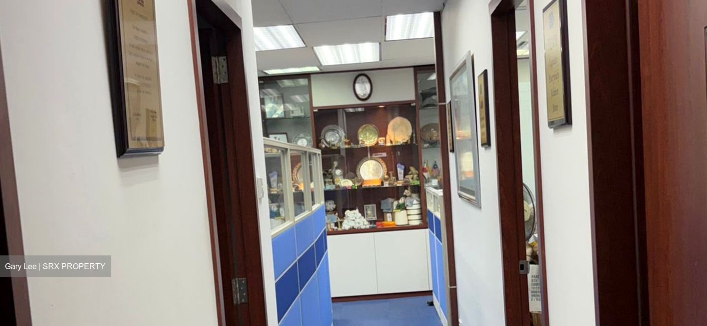 Golden Sultan Plaza (D7), Office #577992771